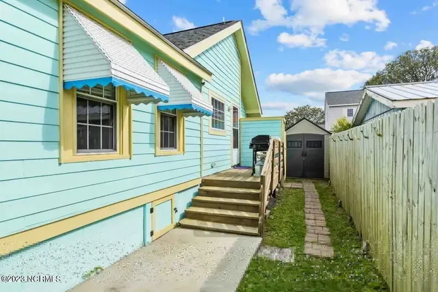 $2,250 | 202 South 13th Street, Morehead City, NC 28557