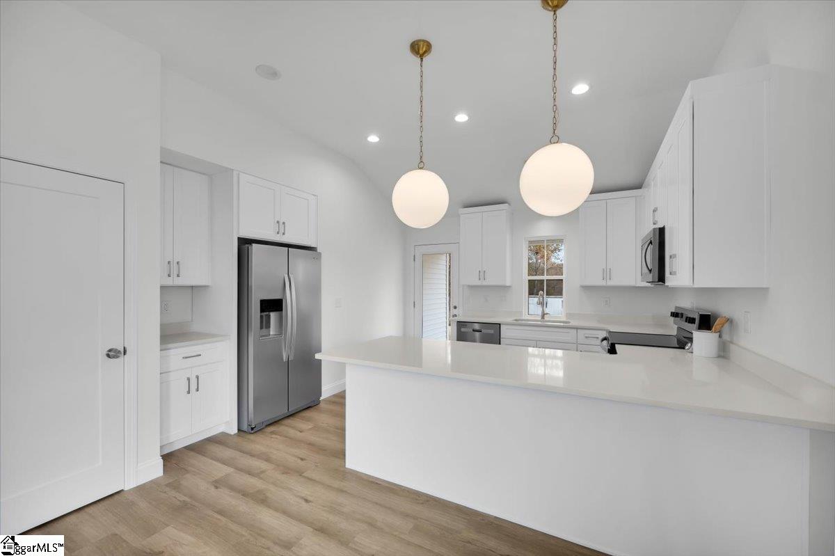 269 Ragan Street Campobello, SC 29322 - Photo 12 of 28