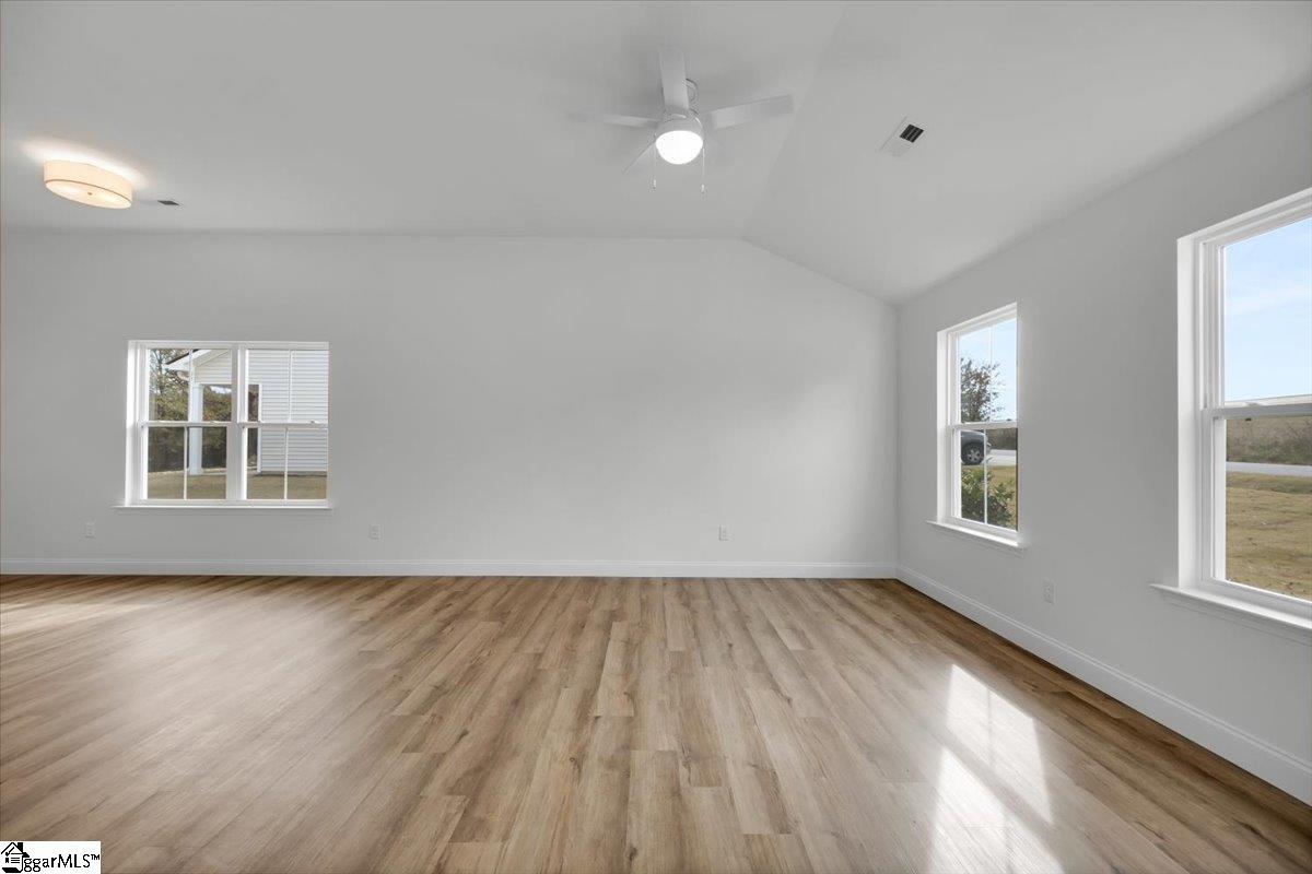 269 Ragan Street Campobello, SC 29322 - Photo 10 of 28