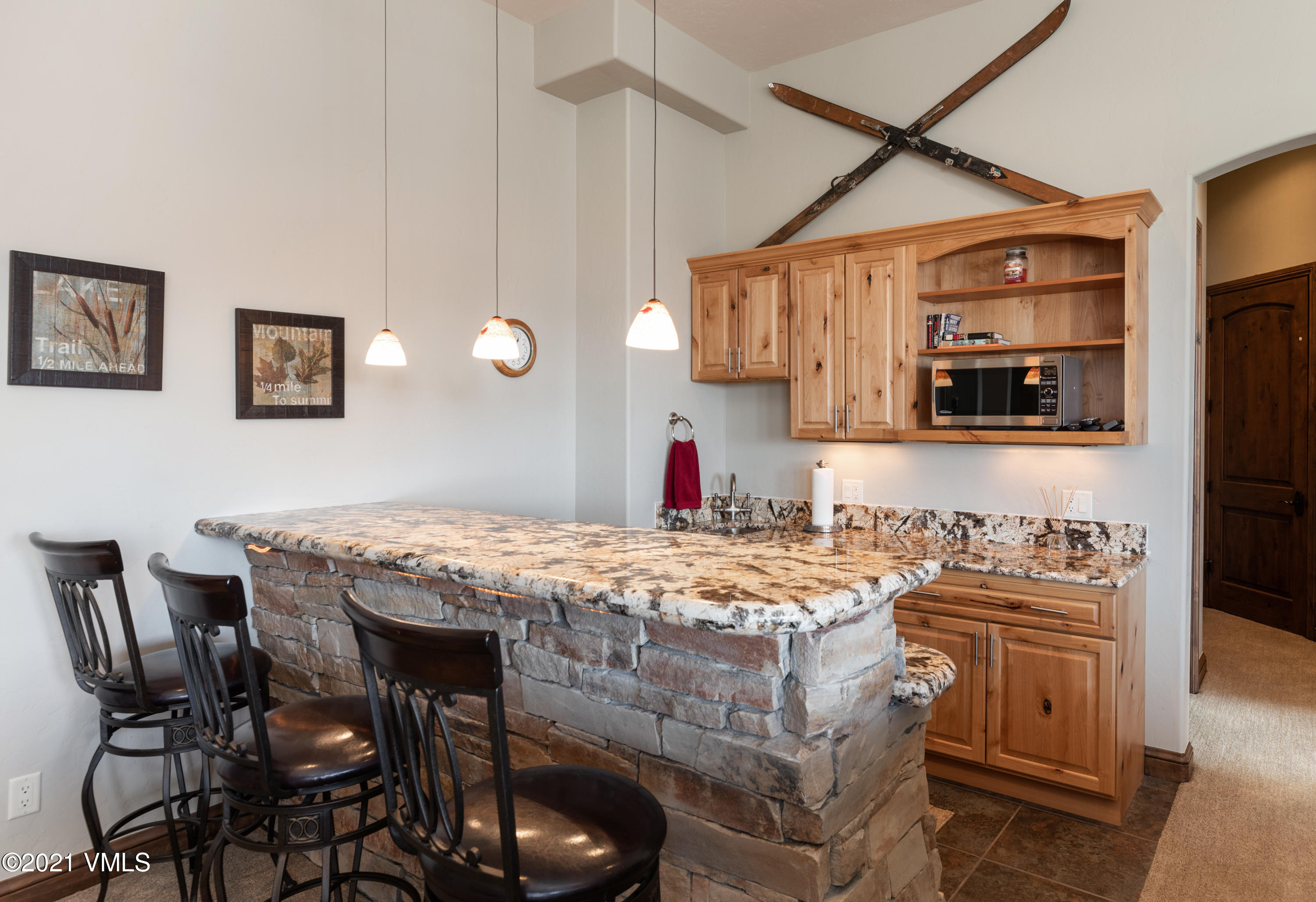 5775 Wildridge Road Avon, CO 81620 - Photo 14 of 22 5775_wildridge_rd_interior_bar