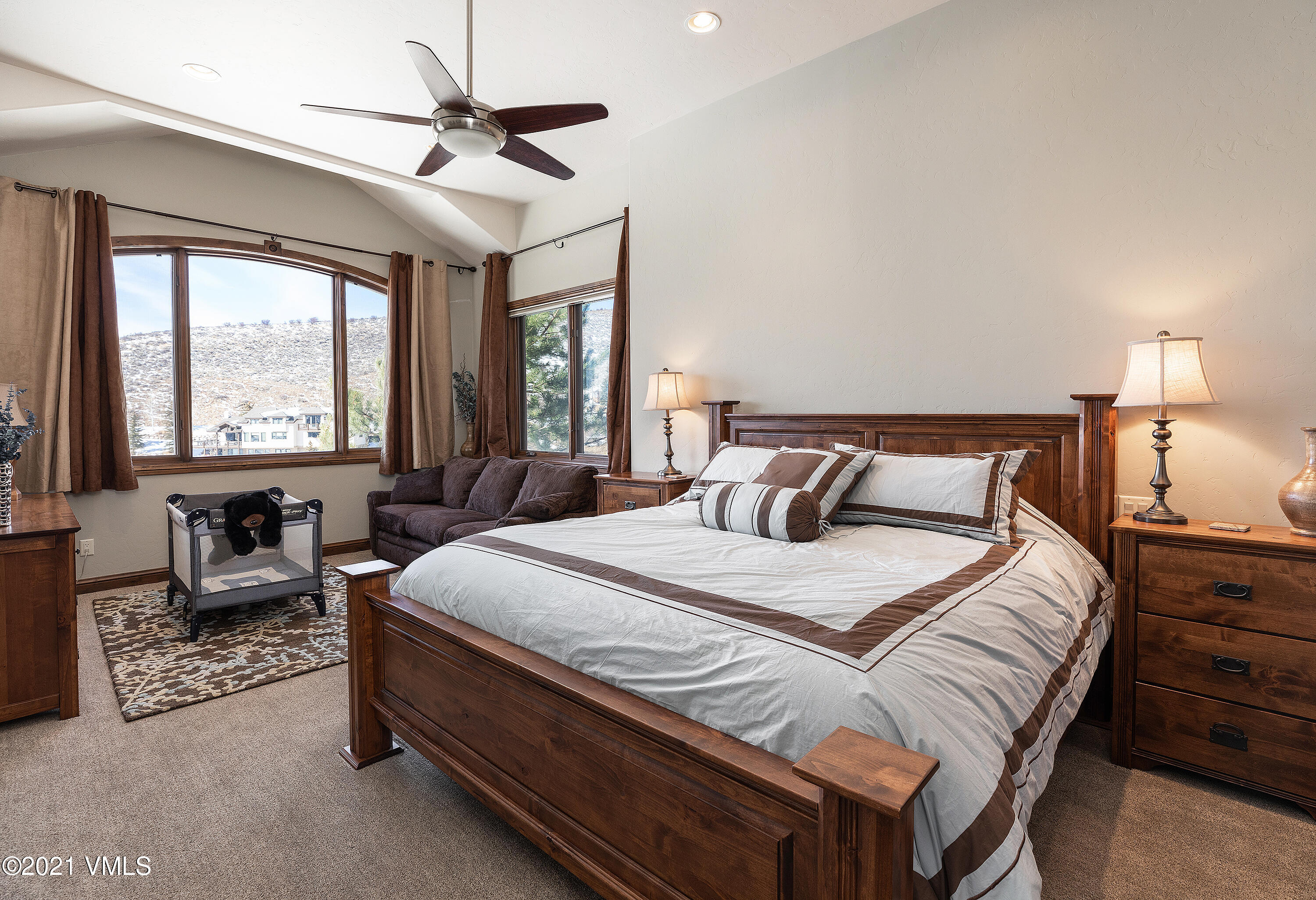 5775 Wildridge Road Avon, CO 81620 - Photo 16 of 22 5775_wildridge_rd_interior_bed04_resized