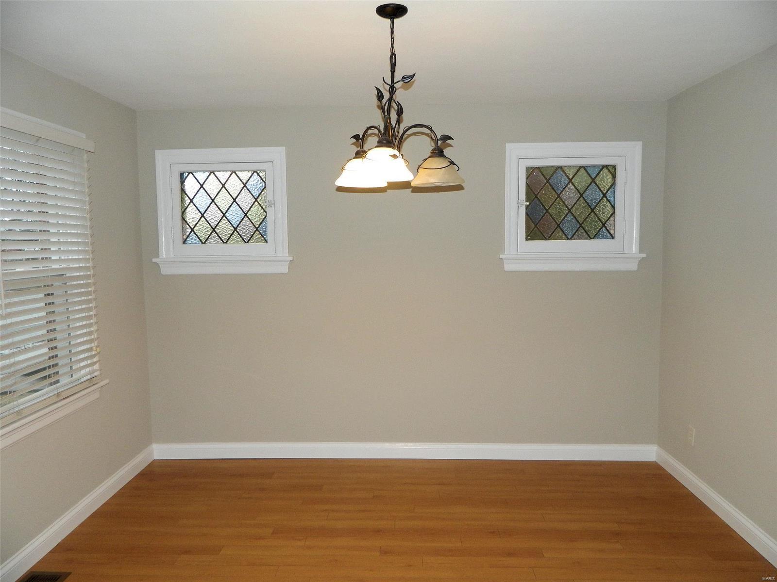 9333 MacKenzie Road St. Louis, MO 63123 - Photo 7 of 25