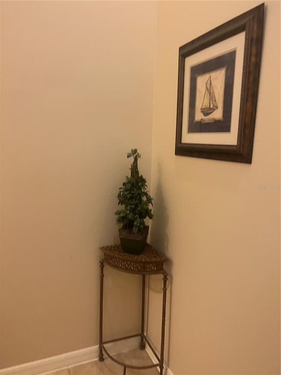 5373 Compass Point, Unit 1 Oxford, FL 34484 - Photo 8 of 38 a view of a hallway