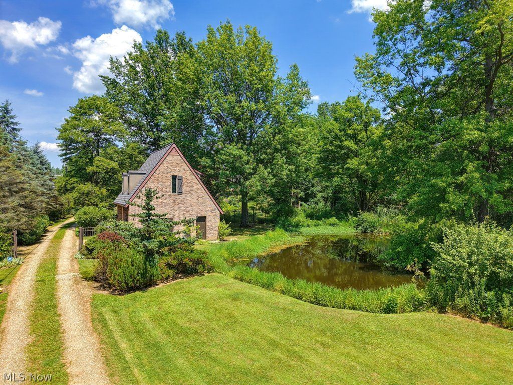 135 West Hines Hill Road Hudson, OH 44236 - Photo 42 of 49