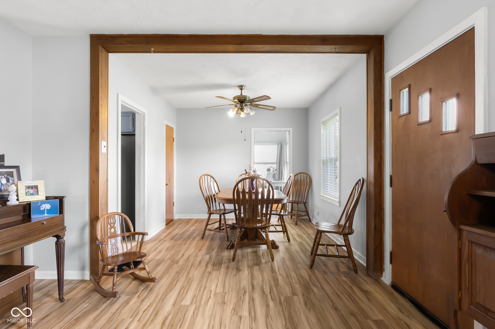 2411 Ohio Avenue Columbus, IN 47201 - Photo 6 of 49
