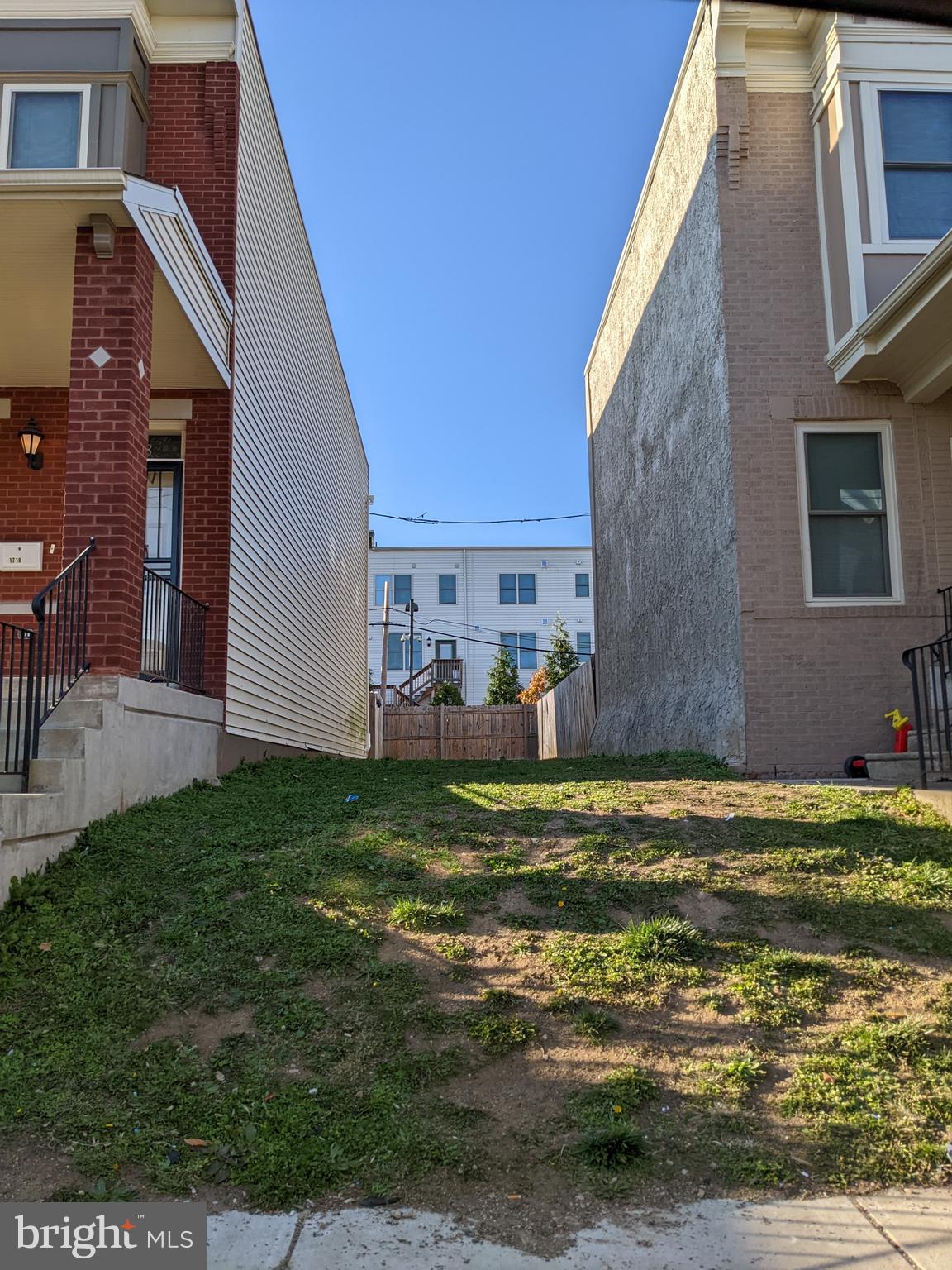 1720 North Creighton St  