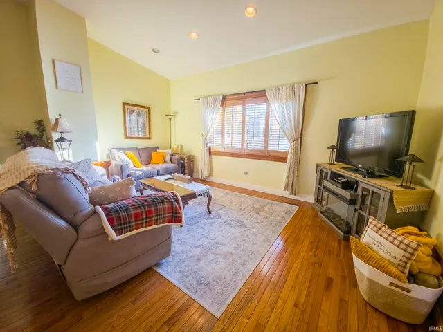 $334,900 | 11826 North 1800th Blvd Mount, Mount Carmel, IL 62863