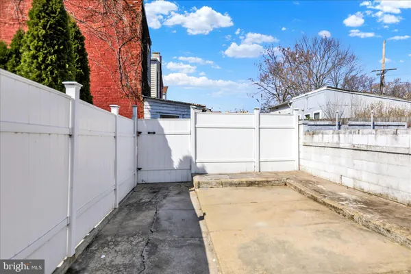 $207,000 | 209 Franklin Street, Reading, PA 19602