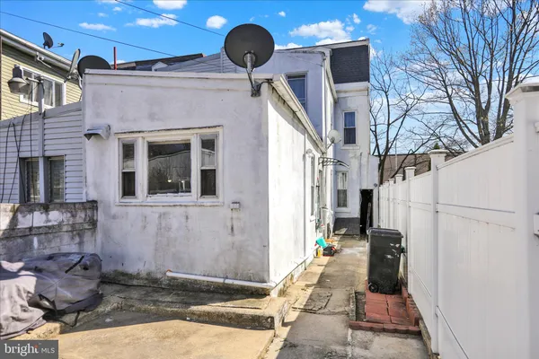 $207,000 | 209 Franklin Street, Reading, PA 19602