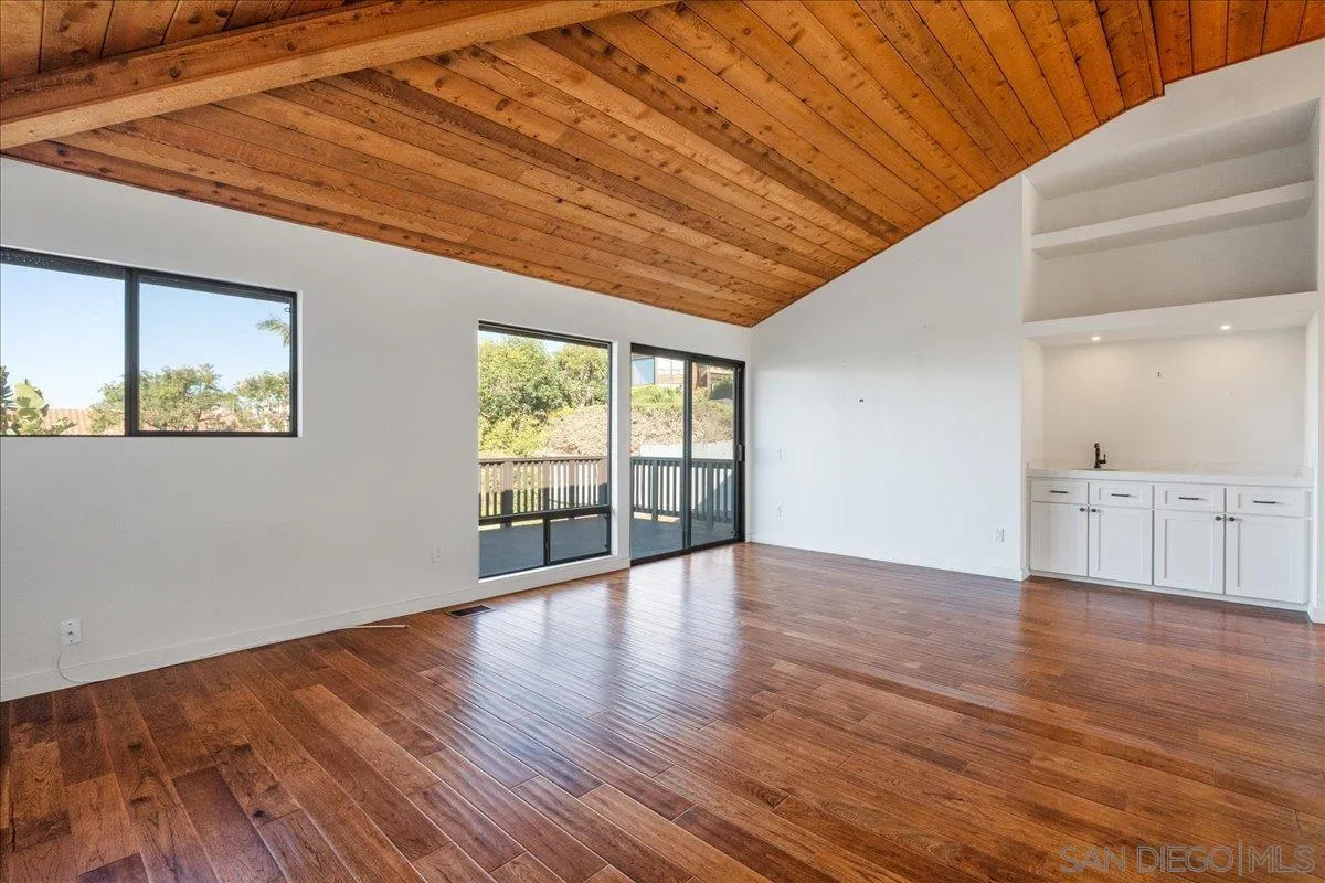 2032 Cordero Road Del Mar, CA 92014 - Photo 12 of 36