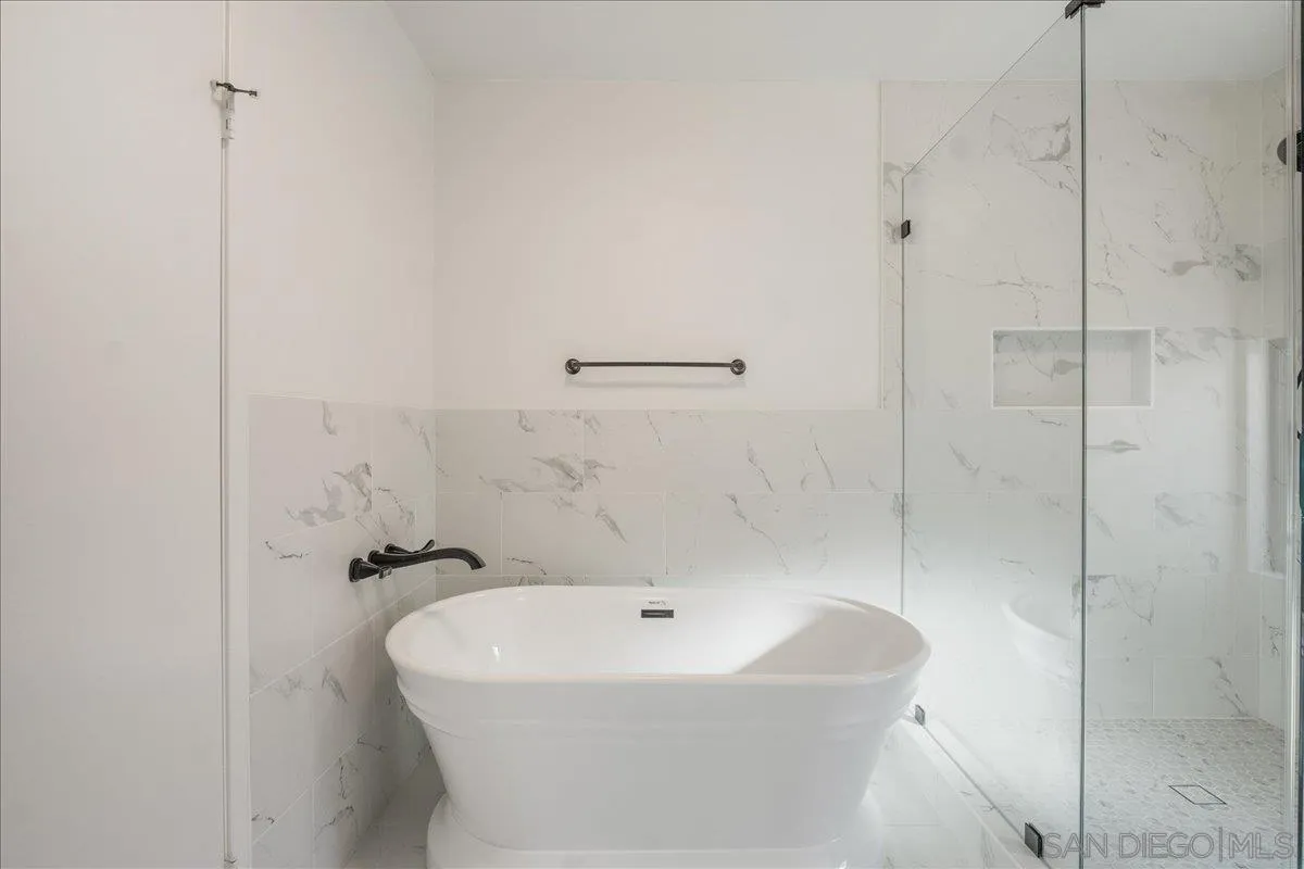 2032 Cordero Road Del Mar, CA 92014 - Photo 26 of 36