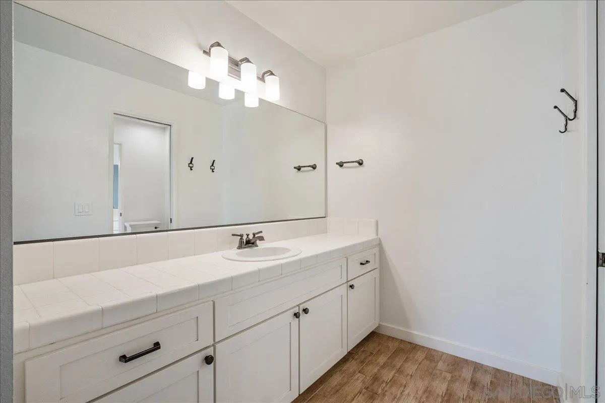 2032 Cordero Road Del Mar, CA 92014 - Photo 32 of 36