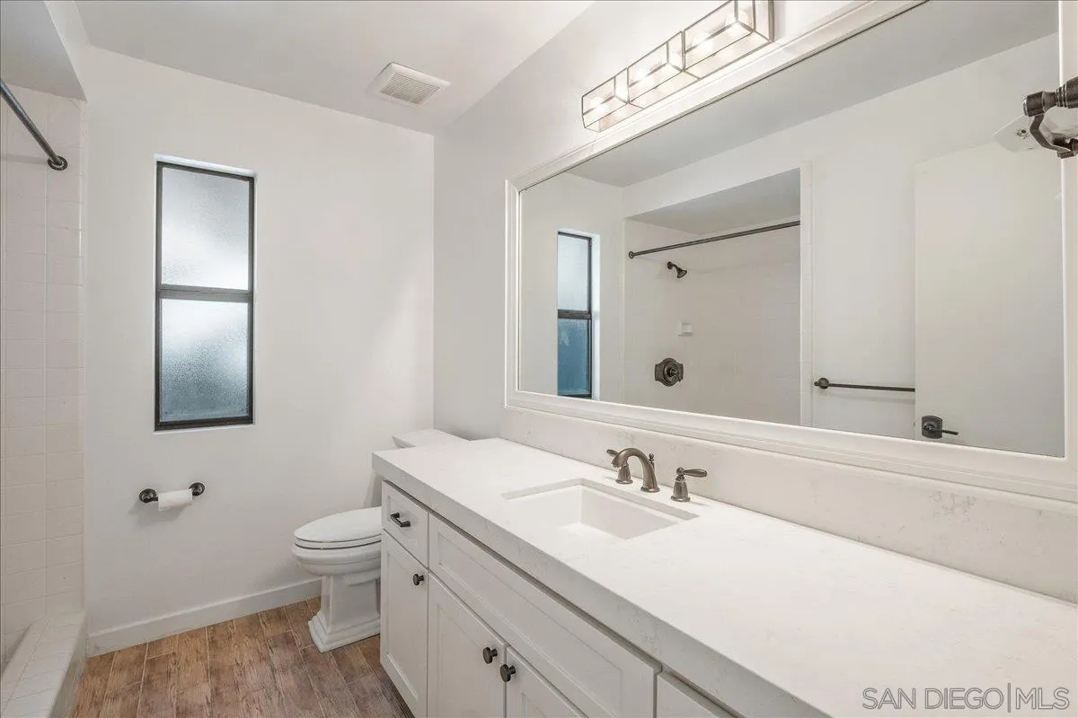 2032 Cordero Road Del Mar, CA 92014 - Photo 8 of 36