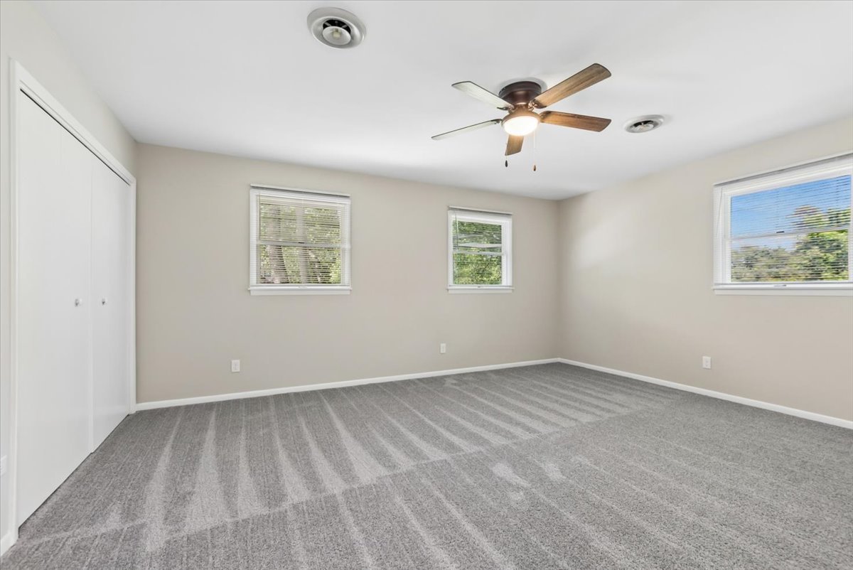453 Tomahawk Street Park Forest, IL 60466 - Photo 15 of 24