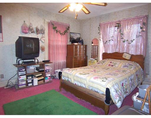 136 College Street Springfield, MA 01109 - Photo 6 of 7 Gallery Image 6