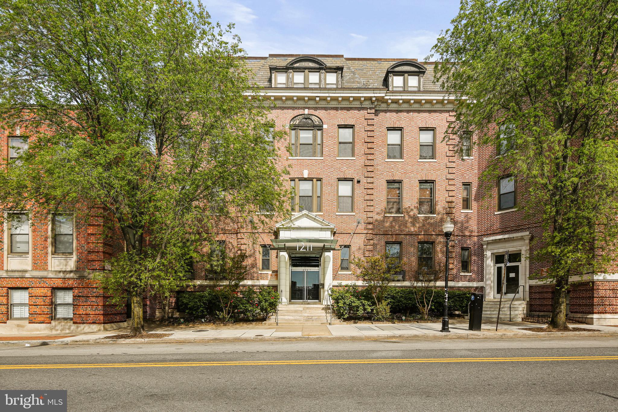 1211 Light Street, Unit 308 Baltimore, MD 21230 - Photo 2 of 29 a front view of a building