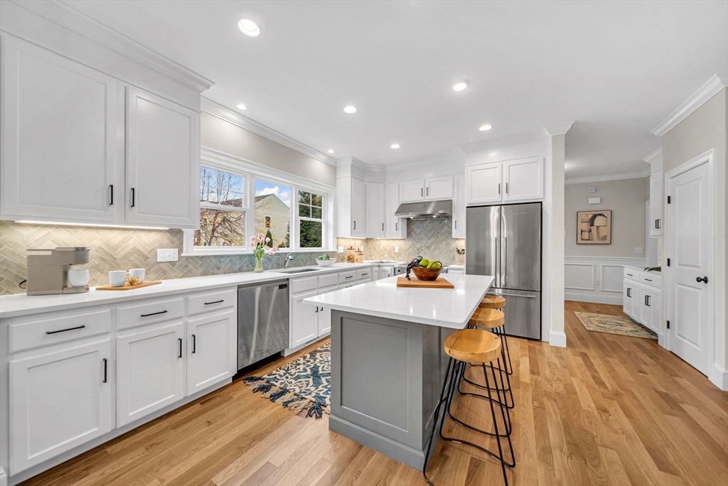 73 Maple Street, Unit 1 Needham, MA 02492 - Photo 5 of 34 Gallery Image 5