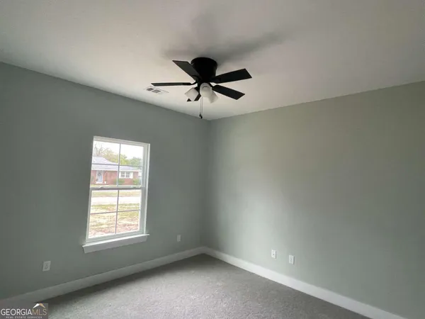 $254,900 | 307 Mclean Street, Claxton, GA 30417