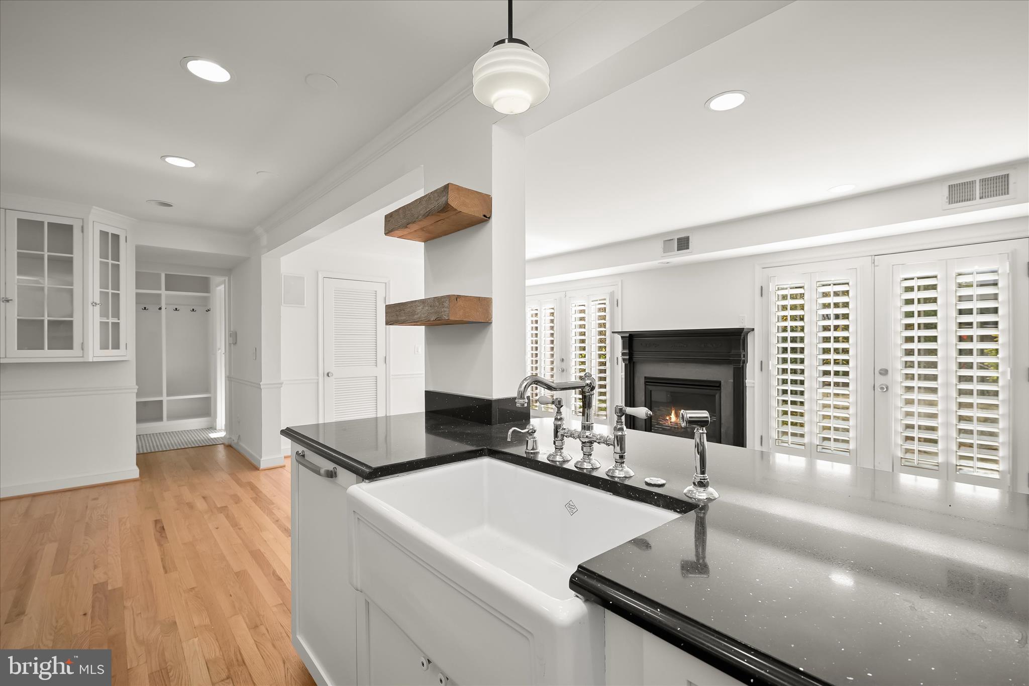 7012 Exeter Road Bethesda, MD 20814 - Photo 36 of 103 Peninsula & Open Plan