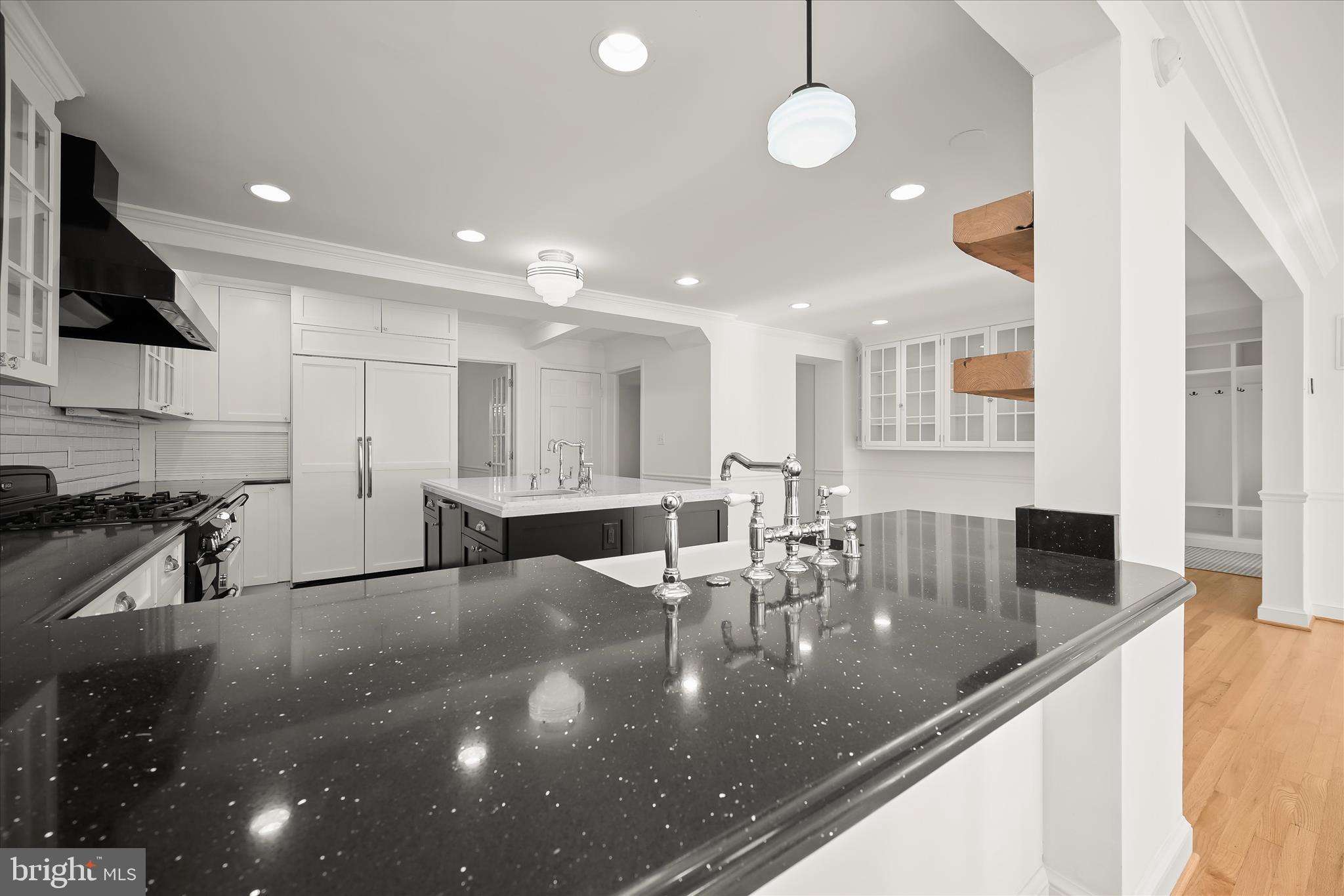 7012 Exeter Road Bethesda, MD 20814 - Photo 52 of 103 Breakfast Bar