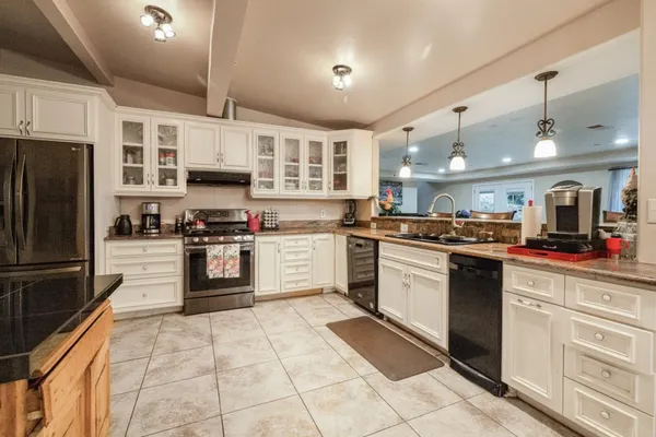 $1,800,000 | 18171 Berta Canyon Road, Salinas, CA 93907