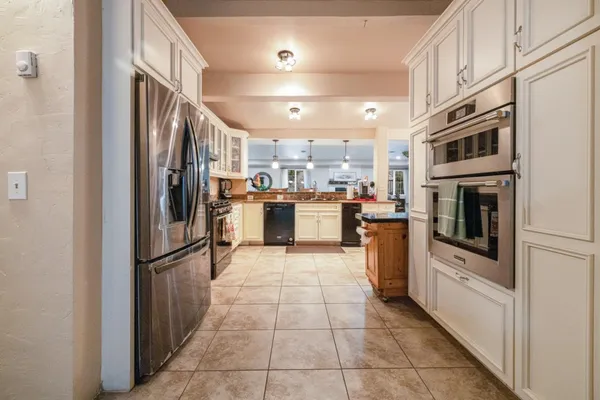 $1,800,000 | 18171 Berta Canyon Road, Salinas, CA 93907