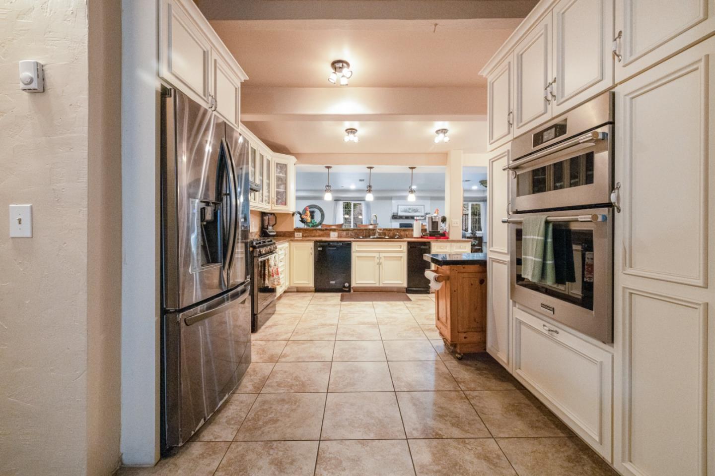 18171 Berta Canyon Road Salinas, CA 93907 - Photo 15 of 37