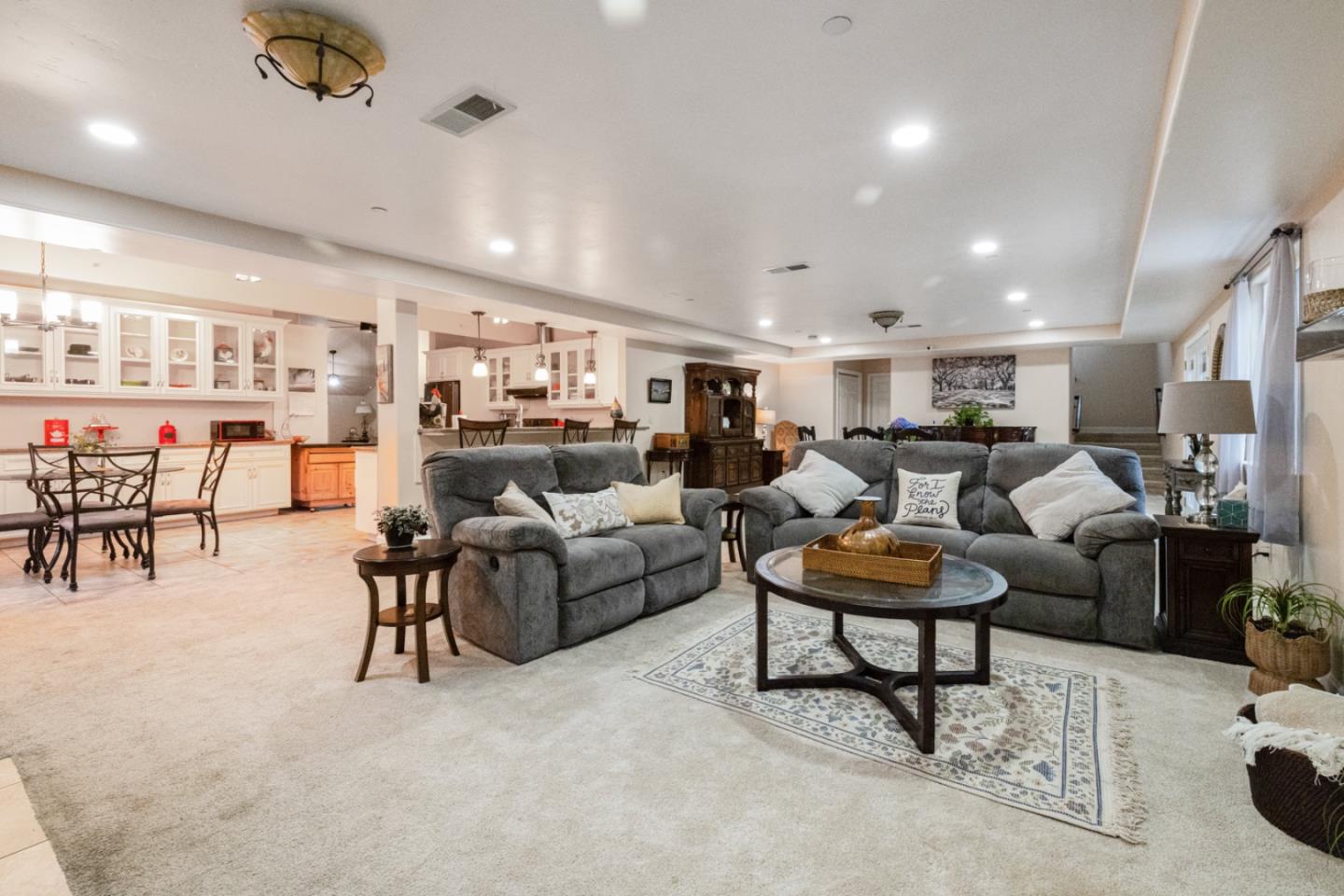 18171 Berta Canyon Road Salinas, CA 93907 - Photo 7 of 37