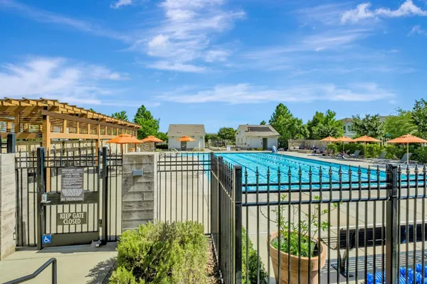 $569,800 | 1000 Berryessa Lane, Unit 211, Davis, CA 95616