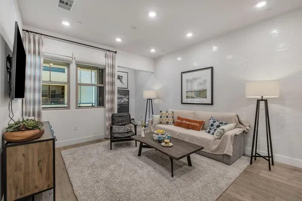 $569,800 | 1000 Berryessa Lane, Unit 211, Davis, CA 95616