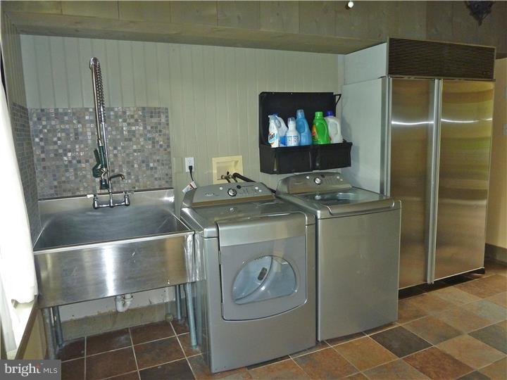 478 Webb Road Chadds Ford, PA 19317 - Photo 14 of 25 Laundry Room