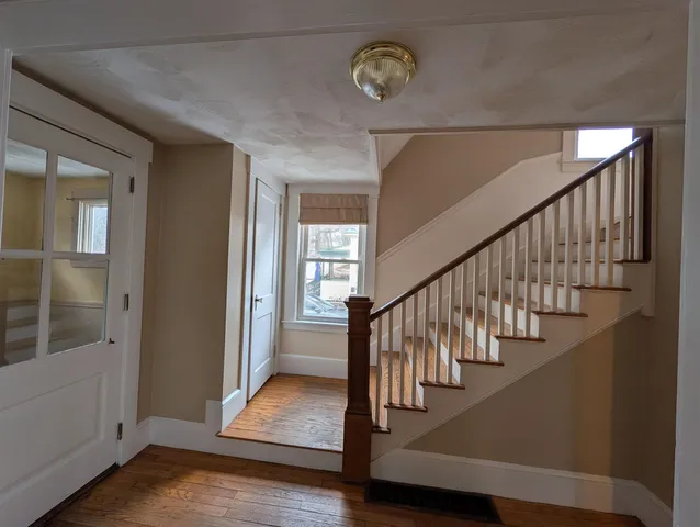 $2,495 | 30 Pleasant Street, Bristol, NH 03222