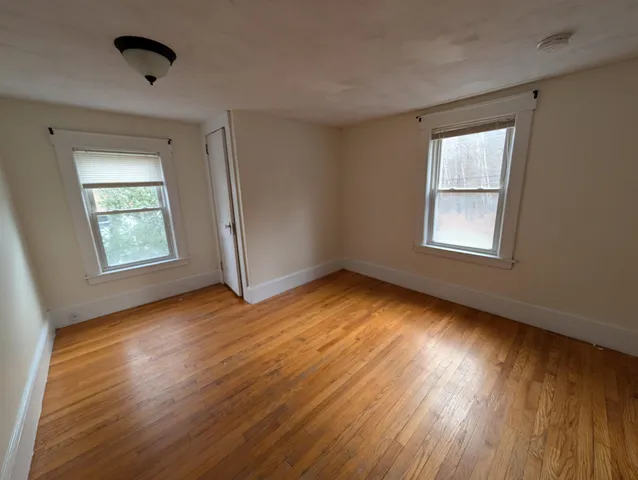 $2,495 | 30 Pleasant Street, Bristol, NH 03222