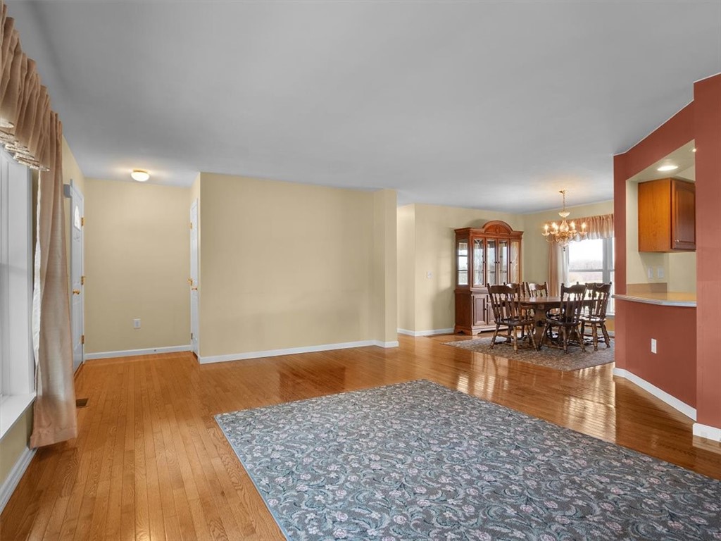 6624 Tuckahoe Road Williamson, NY 14589 - Photo 13 of 50