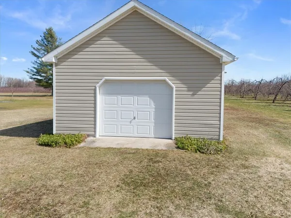 $374,900 | 6624 Tuckahoe Road, Williamson, NY 14589