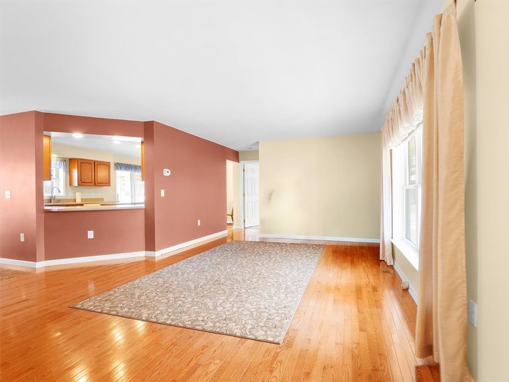 6624 Tuckahoe Road Williamson, NY 14589 - Photo 9 of 50