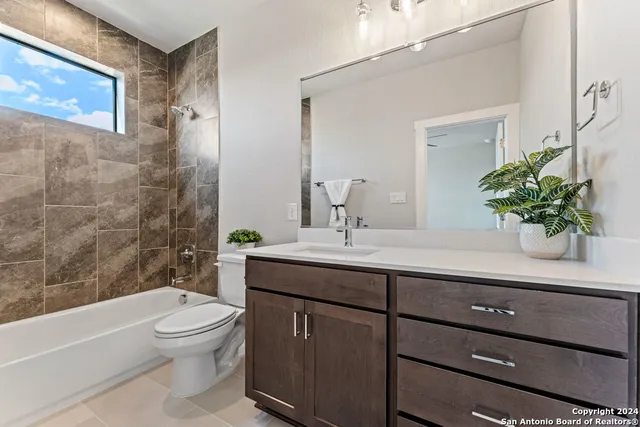 $340,000 | 7924 Kennedy Hill Drive, Unit 2, San Antonio, TX 78235