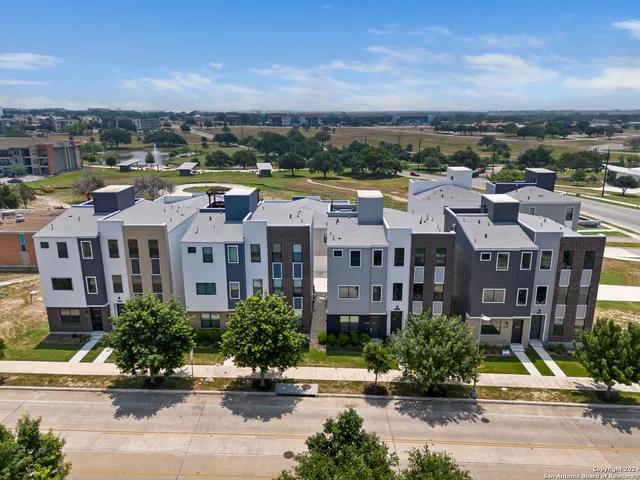 $340,000 | 7924 Kennedy Hill Drive, Unit 2, San Antonio, TX 78235