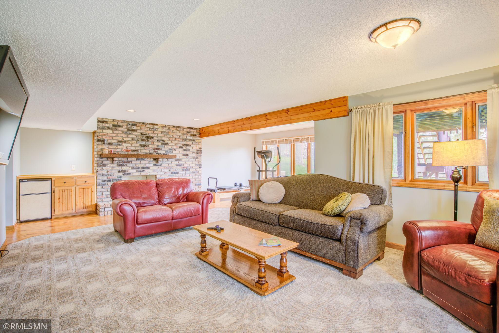 6324 Hunter Road Corcoran, MN 55340 - Photo 26 of 37 Gallery Image 26