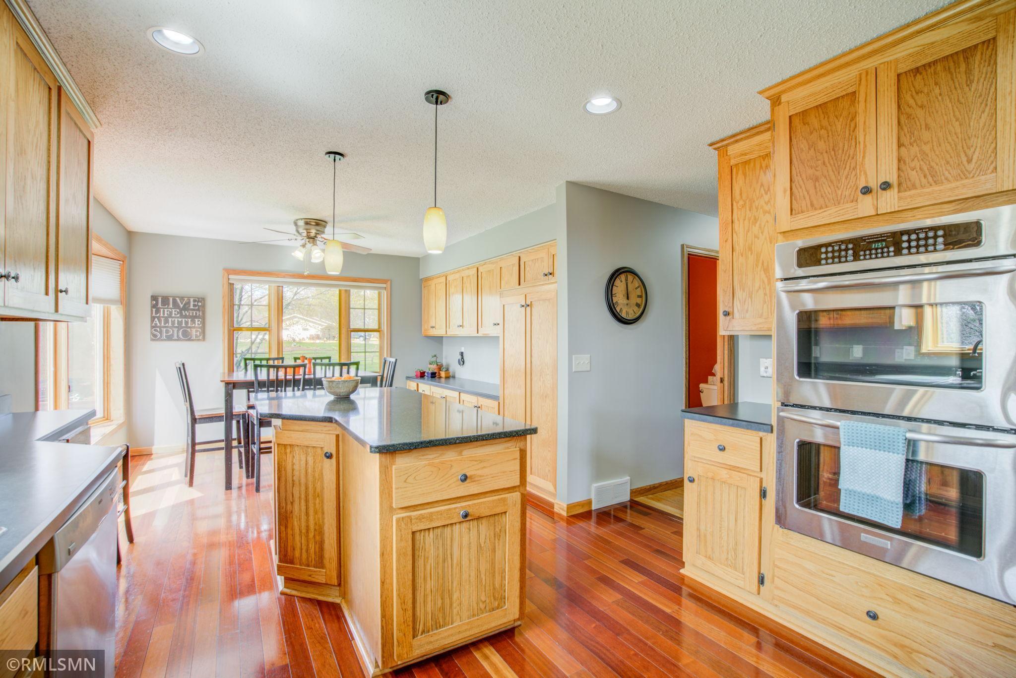 6324 Hunter Road Corcoran, MN 55340 - Photo 7 of 37 Gallery Image 7