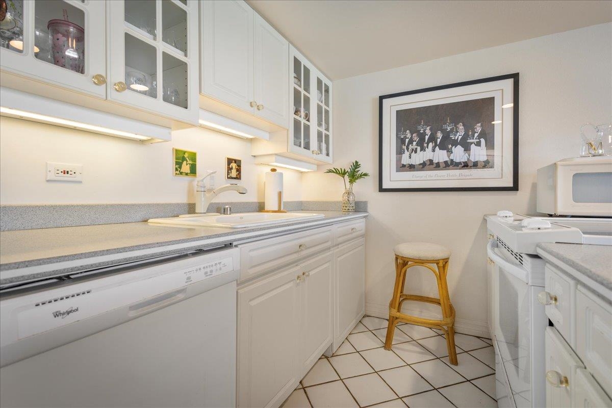 3785 Lower Honoapiilani Road, Unit 310 Lahaina, HI 96761 - Photo 8 of 16 Gallery Image 8