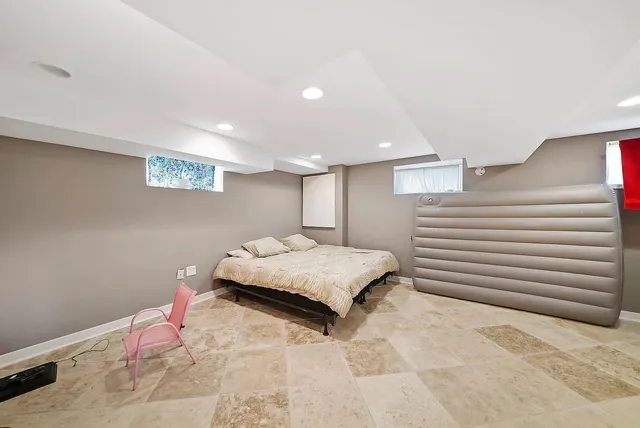 a bed room with a bed