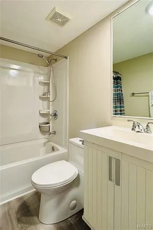 $299,500 | 1021 Fairways Drive, Unit 1, Lake St. Louis, MO 63367