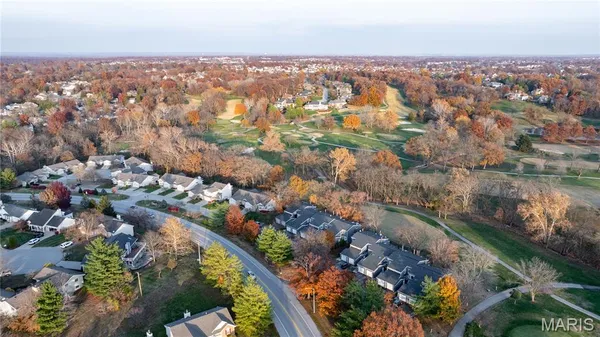 $299,500 | 1021 Fairways Drive, Unit 1, Lake St. Louis, MO 63367