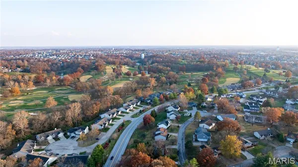 $299,500 | 1021 Fairways Drive, Unit 1, Lake St. Louis, MO 63367