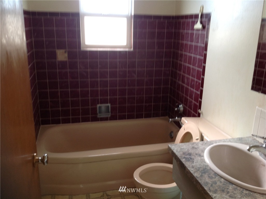 408 Patrick Road Ephrata, WA 98823 - Photo 4 of 13 Gallery Image 4