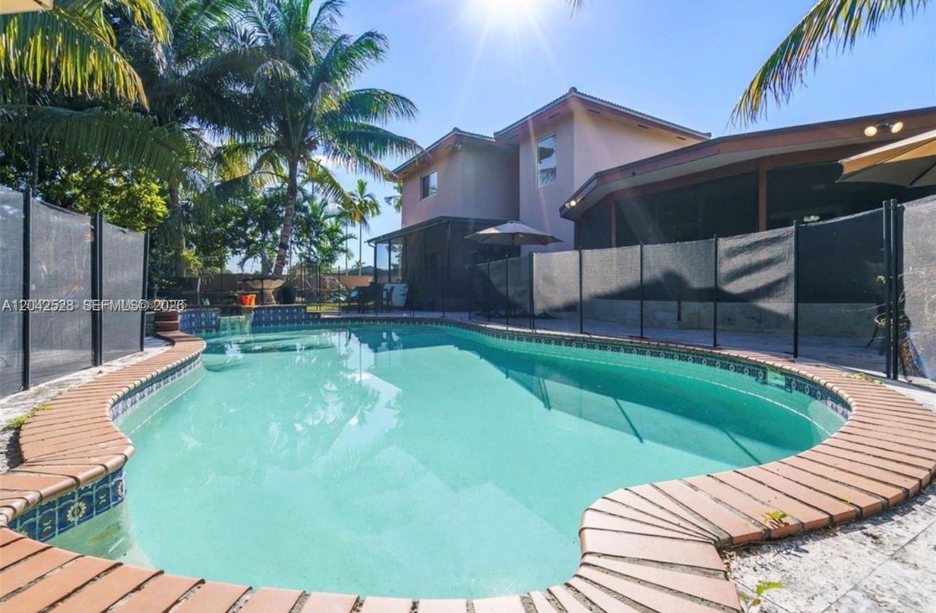 3135 Southwest 80th Avenue Miami, FL 33155 - Photo 15 of 52