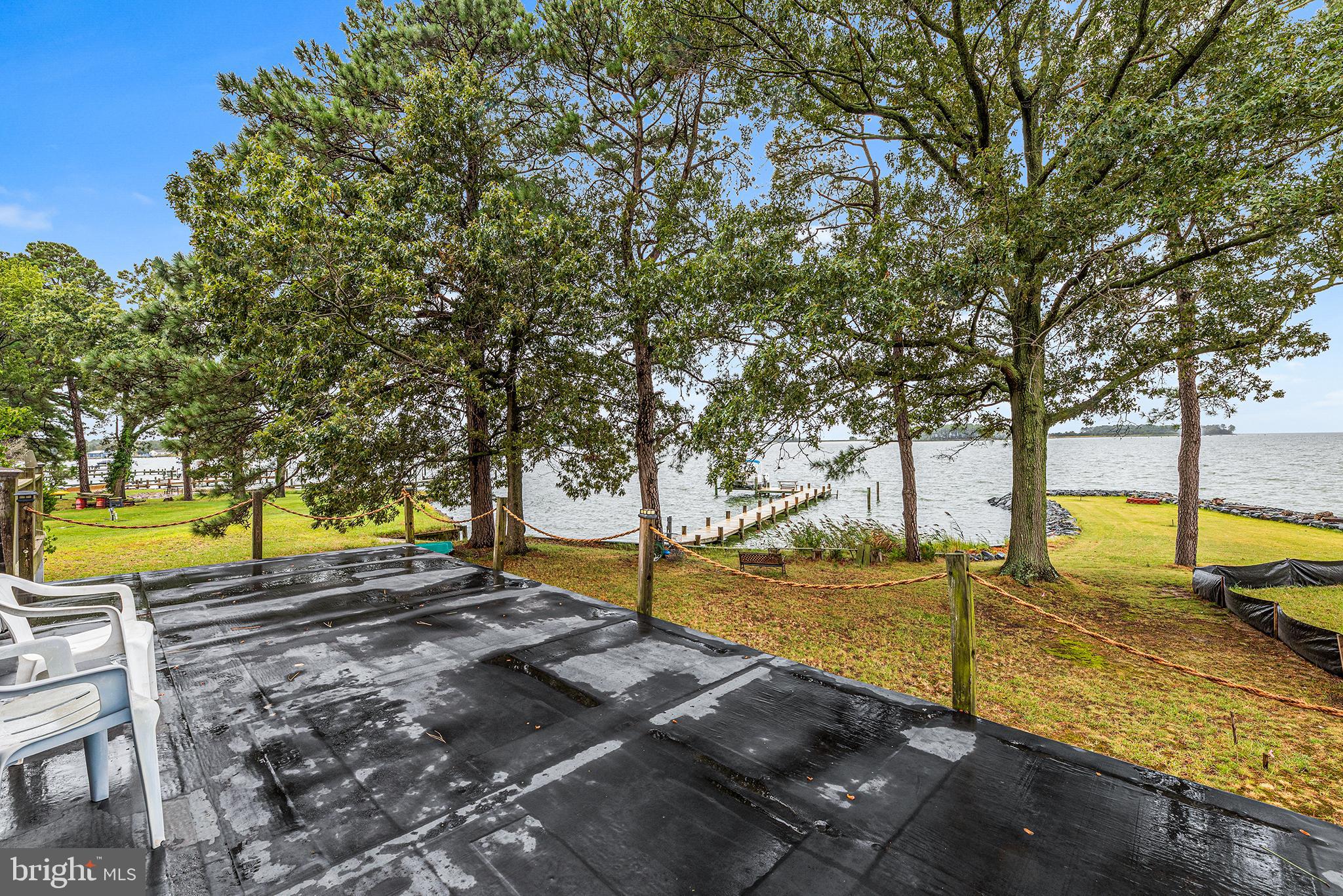 6138 Twin Point Cove Road Cambridge, MD 21613 - Photo 28 of 37 2nd upper level deck with amazing views!
