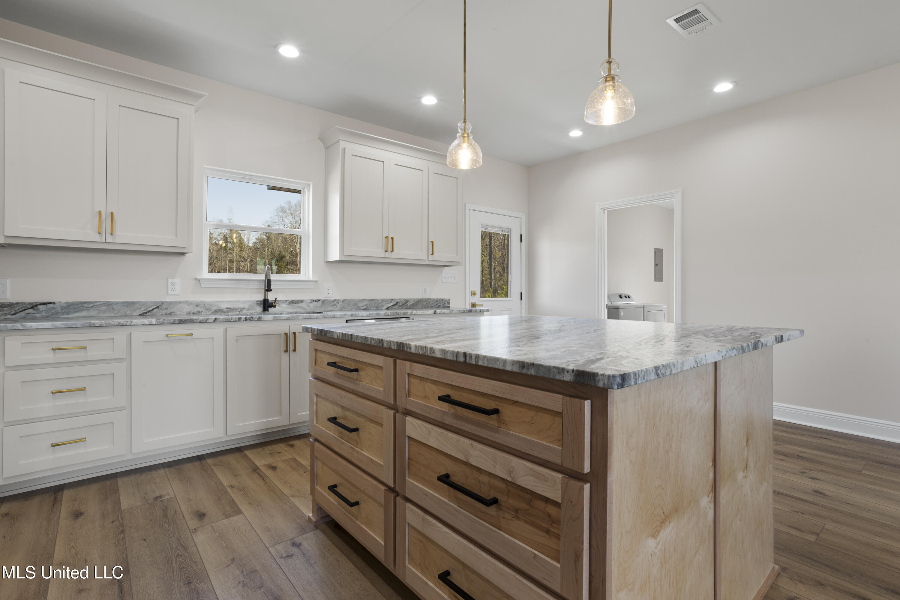 112 Moore Road Perkinston, MS 39573 - Photo 11 of 30 011