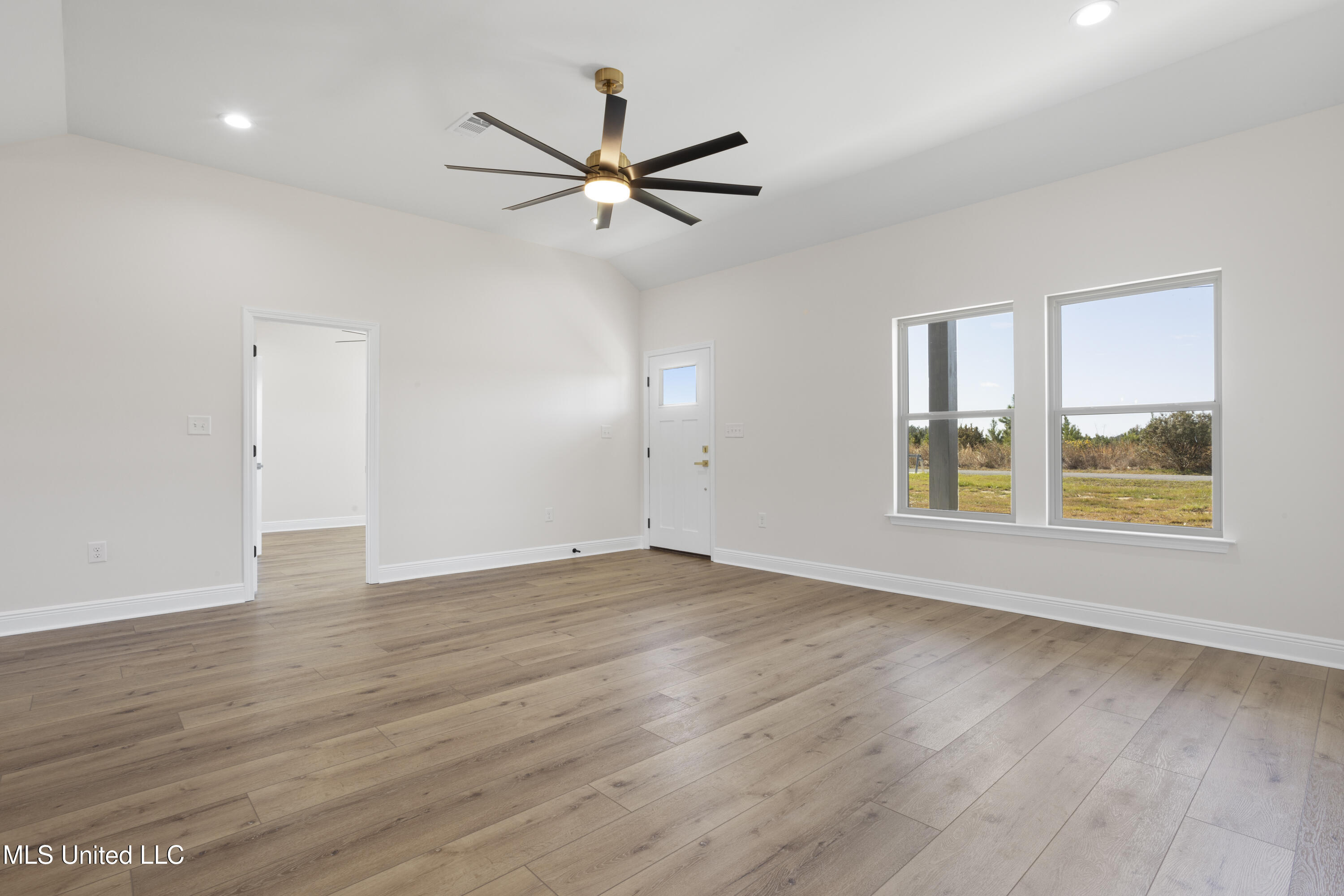 112 Moore Road Perkinston, MS 39573 - Photo 6 of 30 006
